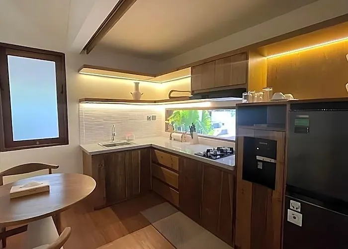 Leafy Canggu 5*